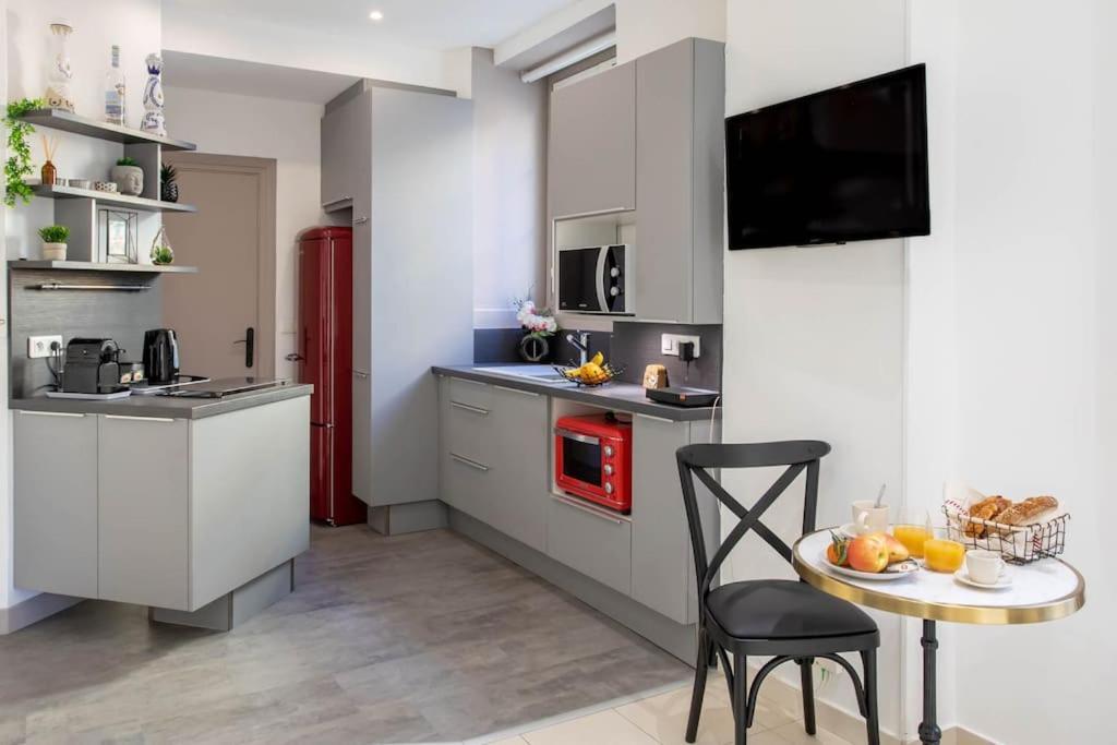 #20 2p Port/parking/ac/central Elegant 5min Promenade Appartement